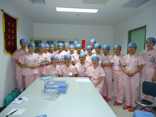 醫(yī)院晉升三甲時期業(yè)務(wù)學(xué)習(xí)合影.jpg