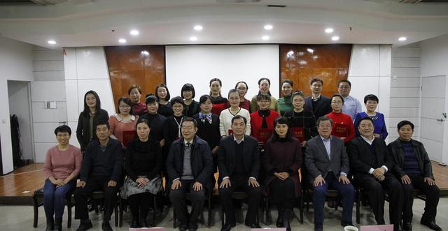 讓醫(yī)學(xué)科普更接地氣，白衣天使化身舞臺(tái)“演說(shuō)家”